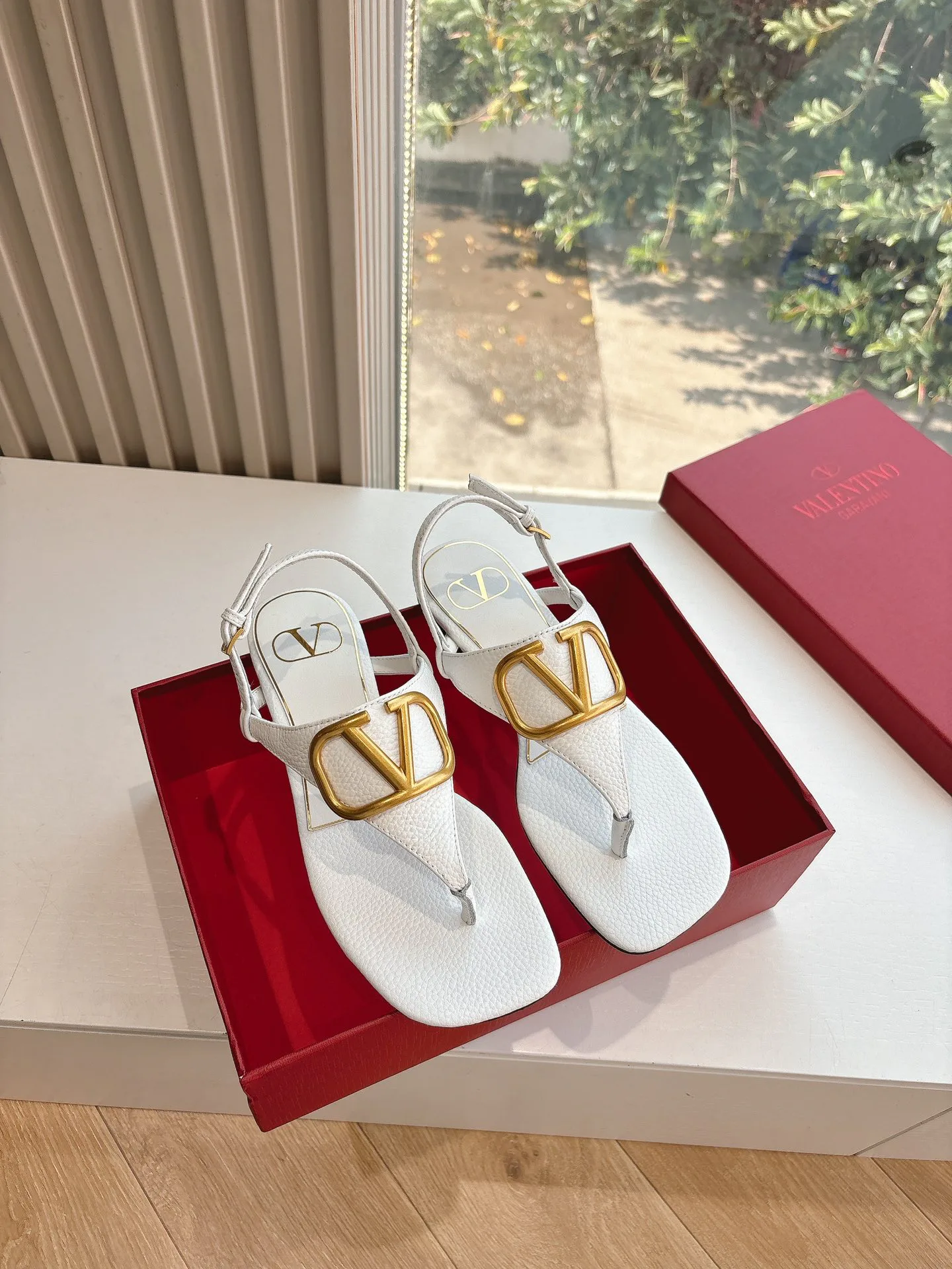 Босоножки Женские Valentino