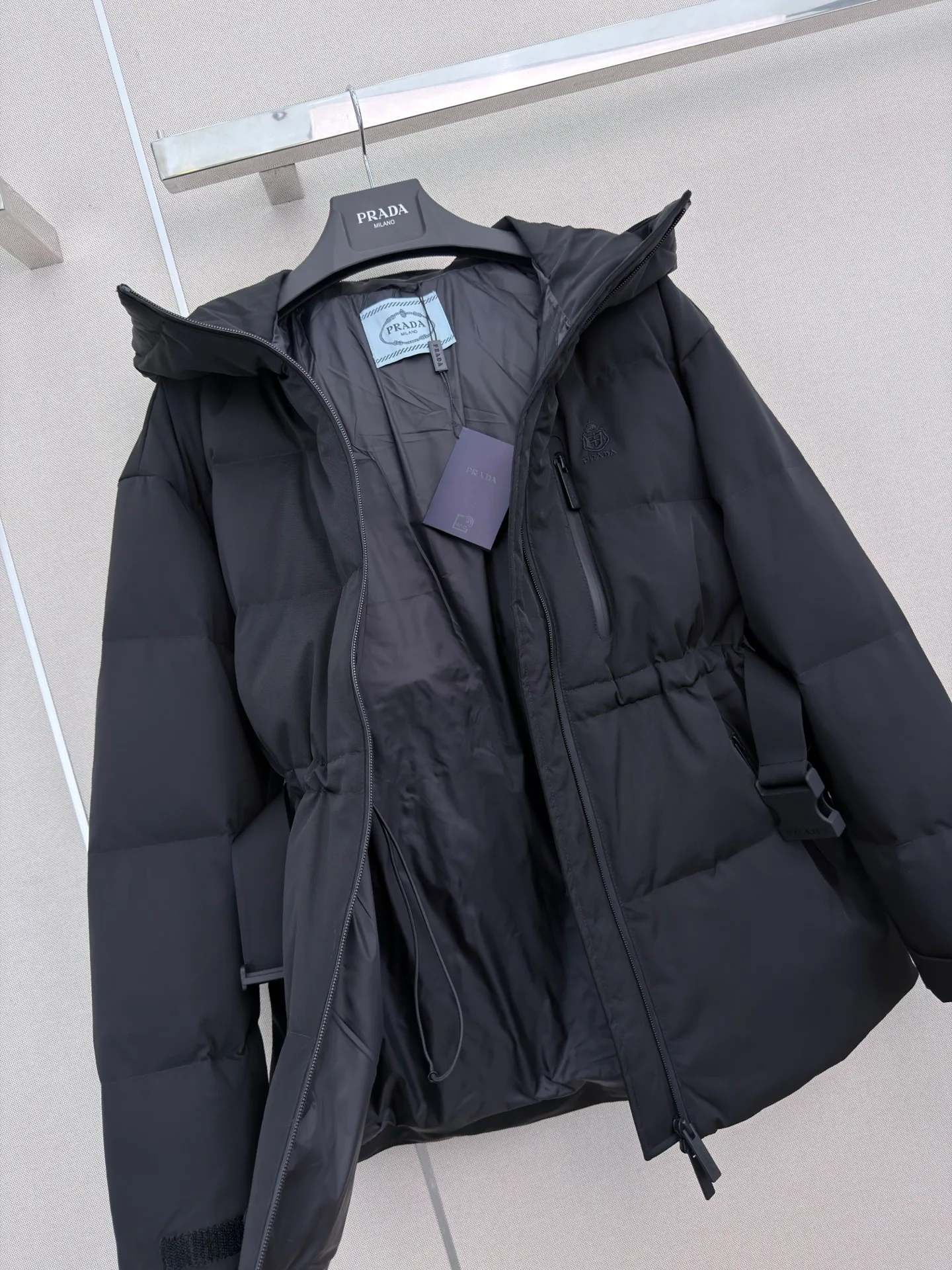 Куртки И Пуховики Женские Prada 18185832