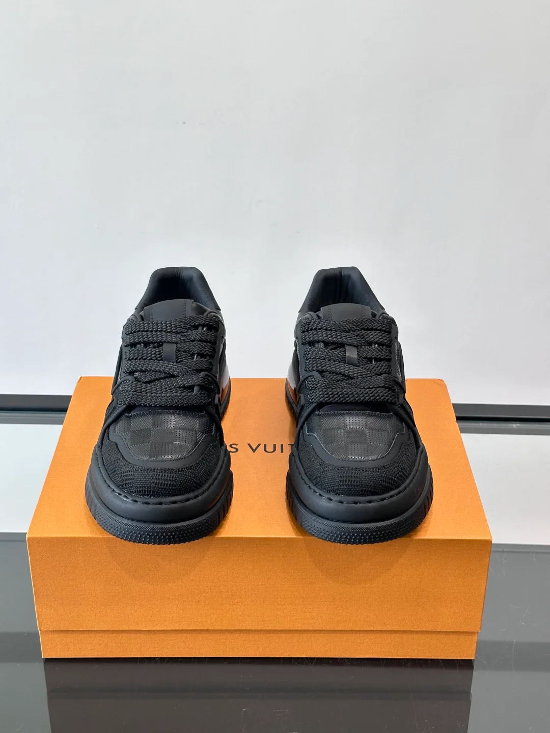 Кроссовки Мужские Louis Vuitton 13453000