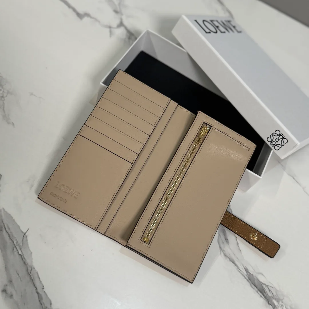 Клатчи Женские Loewe 17331703