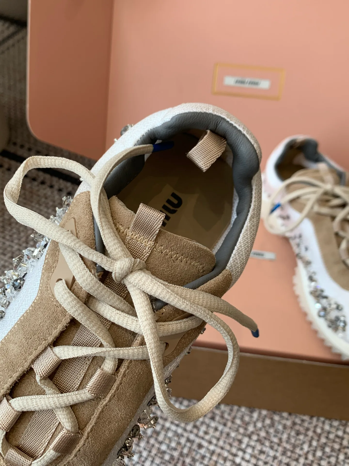 Кроссовки Женские Miu Miu 18170801