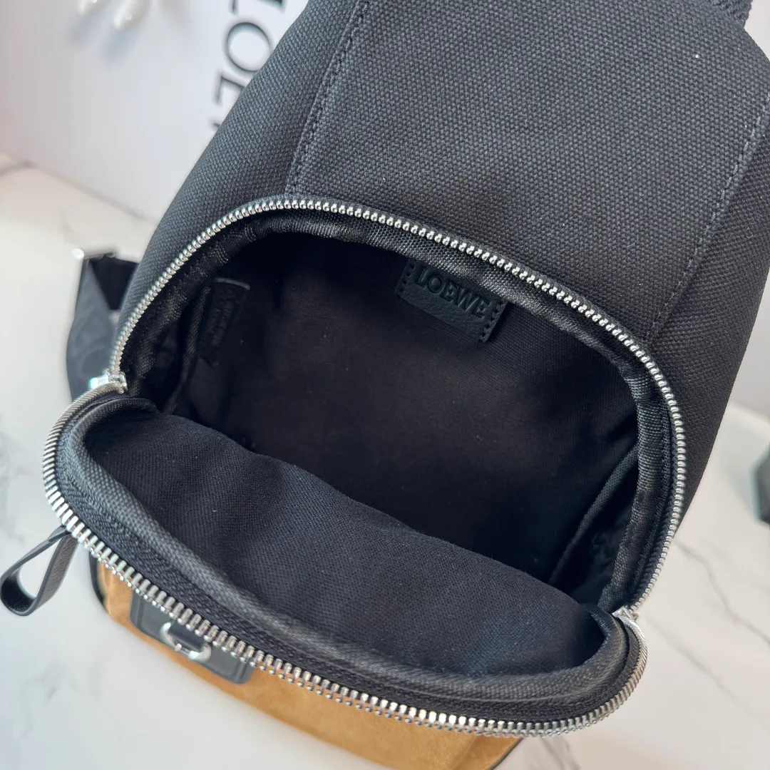 Сумки На Ремне Женские Loewe 11513629