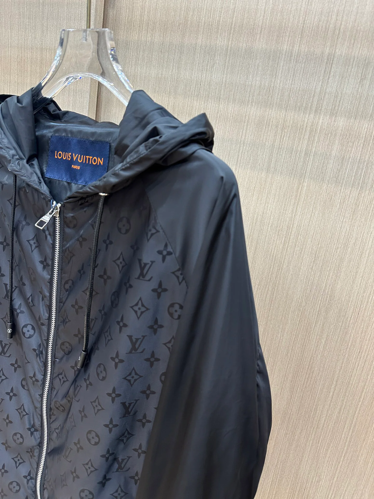 Куртки И Пуховики Мужские Louis Vuitton 11520393
