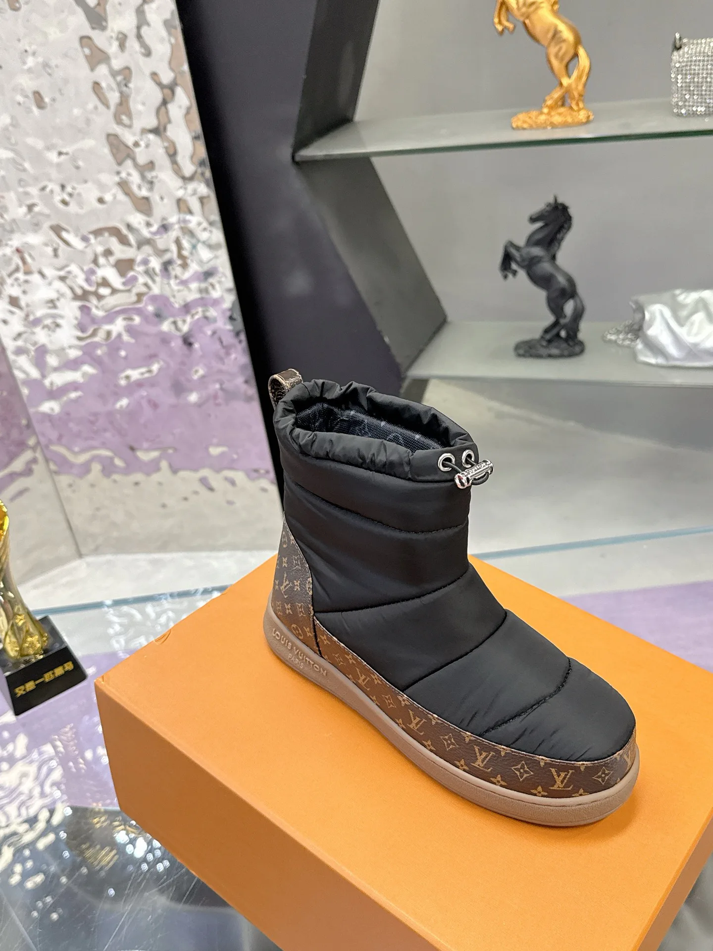 Угги Женские Louis Vuitton 841709