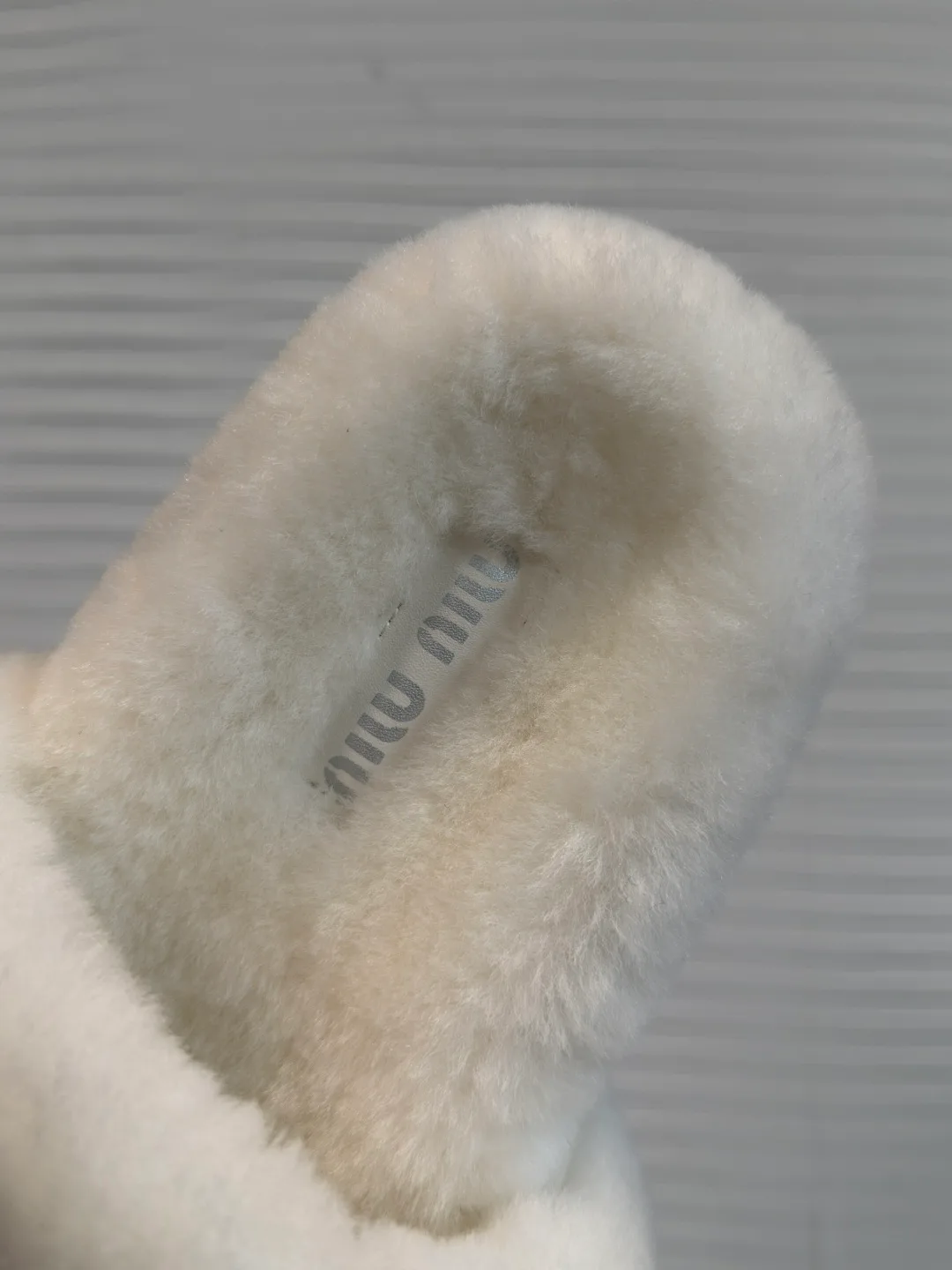 Тапочки Женские Miu Miu 17931763