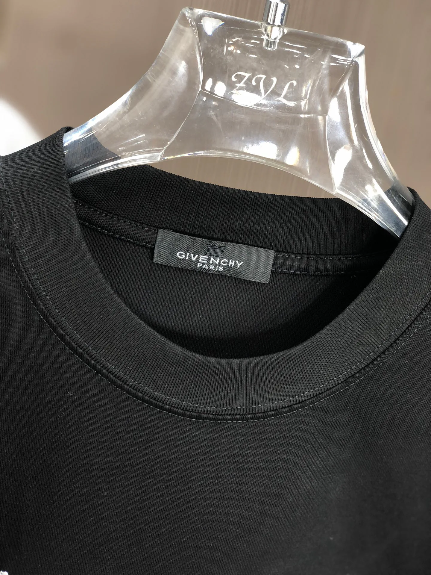 Футболки Женские Givenchy 14744