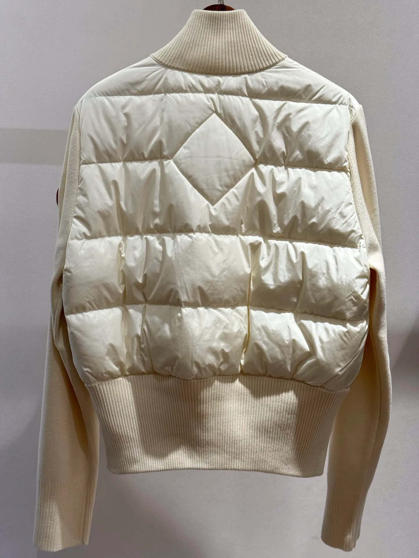 Куртки И Пуховики Женские Canada Goose 236489