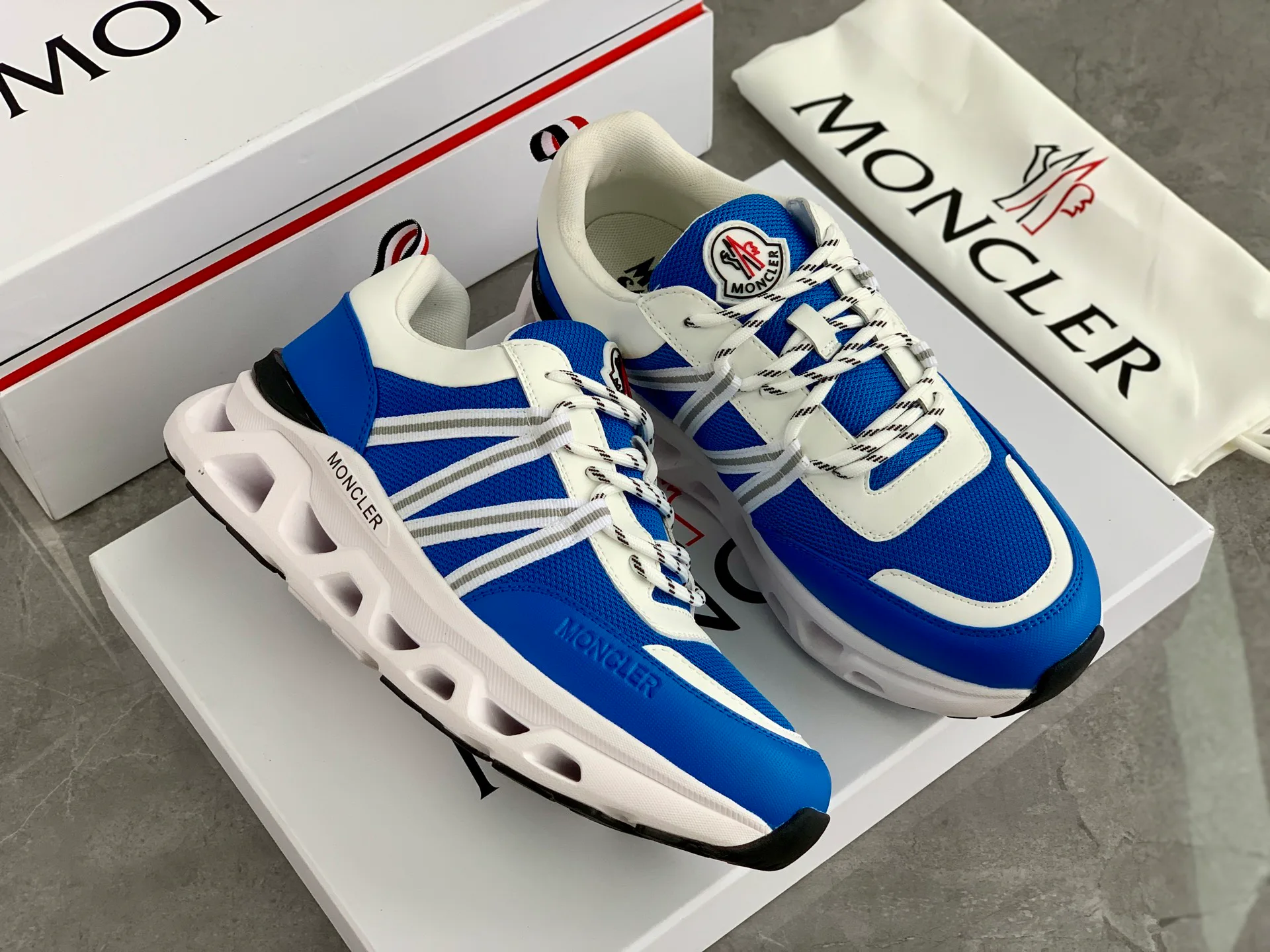 Кроссовки Женские Moncler 228627