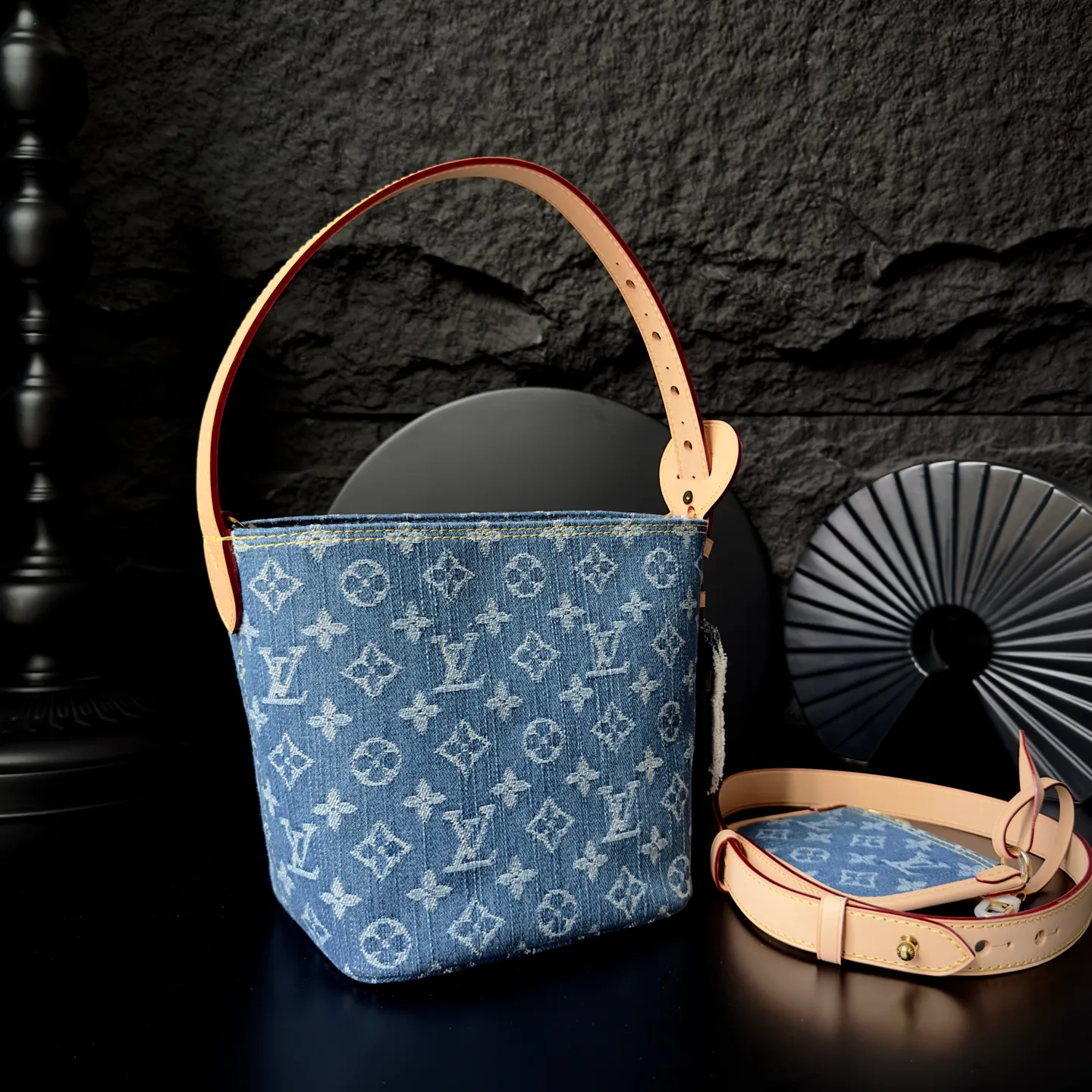 Классические Сумки Женские Louis Vuitton 16830635