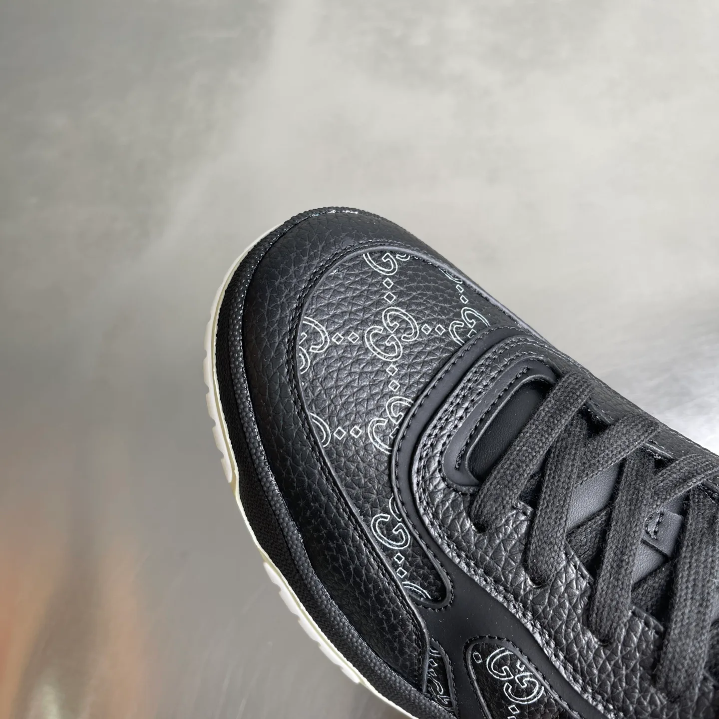 Кроссовки Женские Gucci 275302