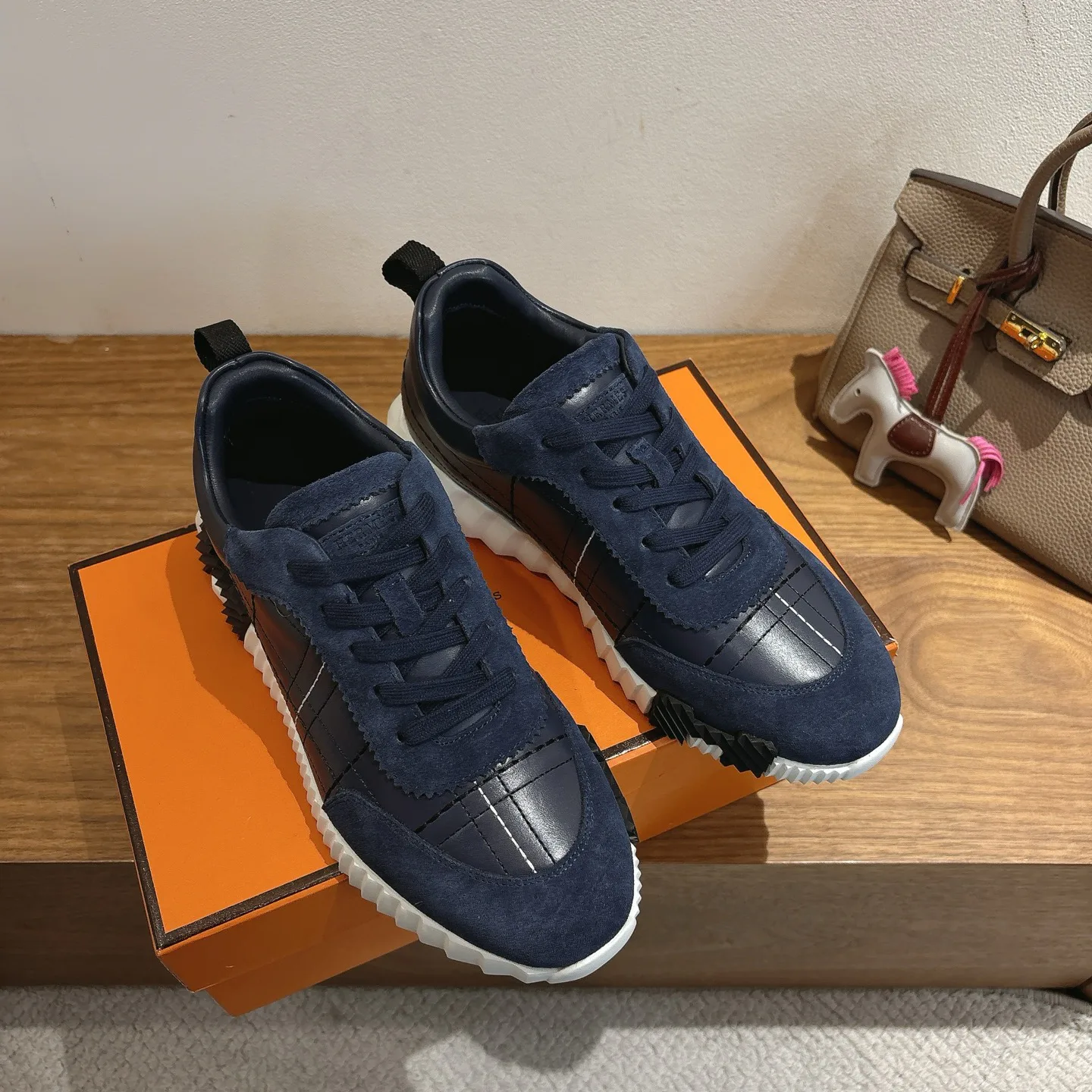 Кроссовки Женские Hermes 18729881