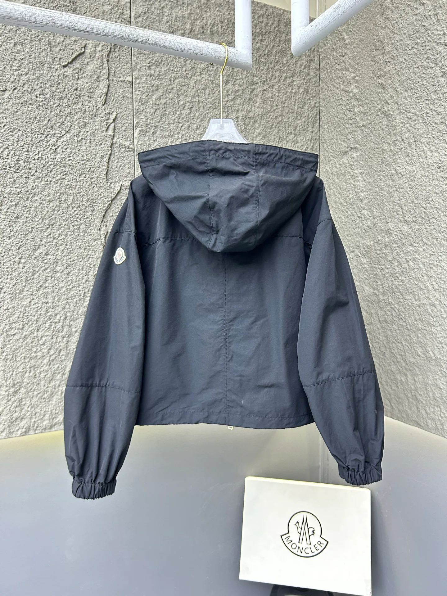 Куртки И Пуховики Женские Moncler 11434989