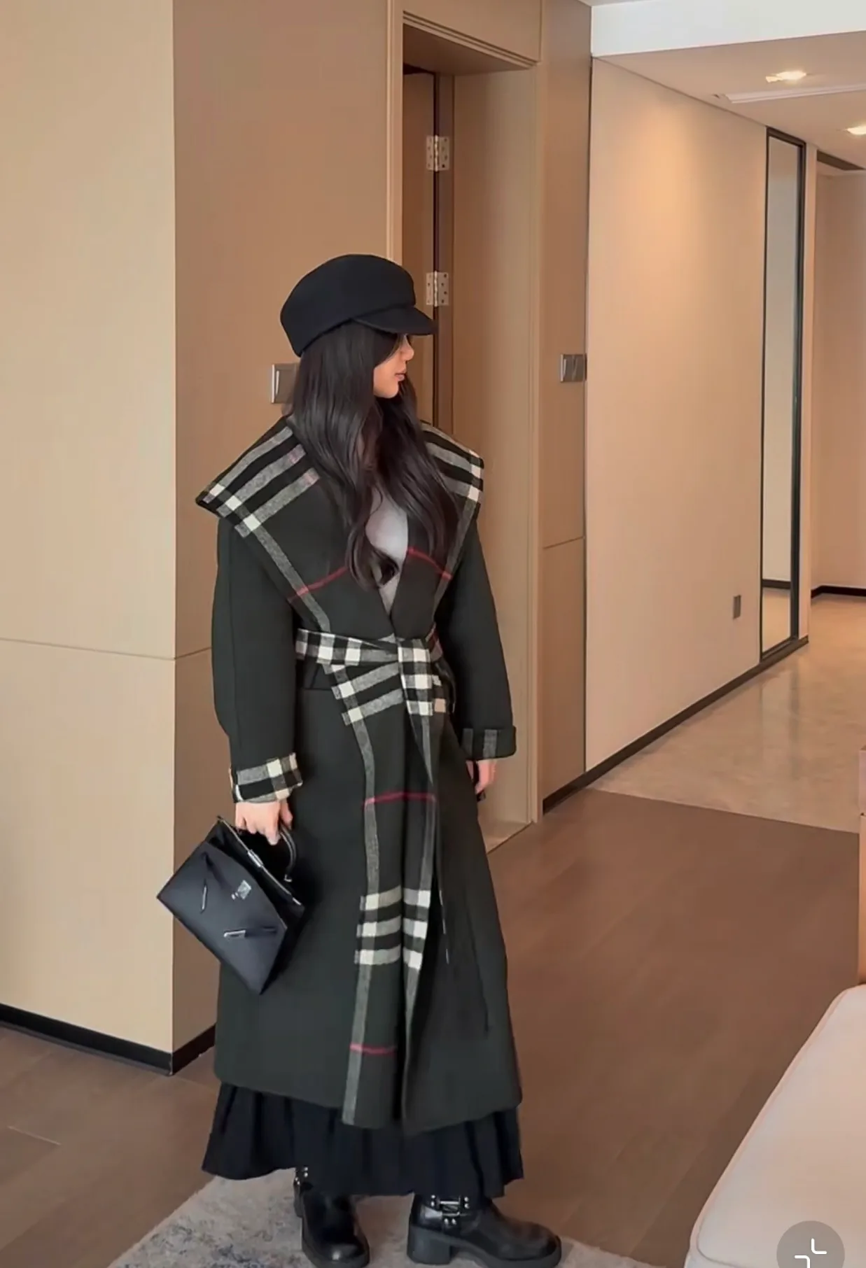 Пальто Женские Burberry 18639111
