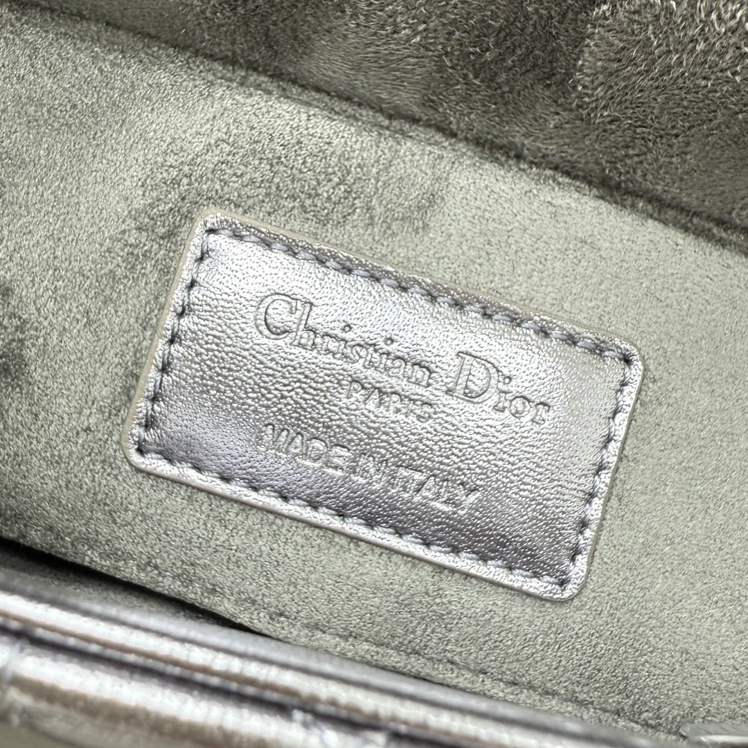 Классические Сумки Женские Christian Dior 18116437