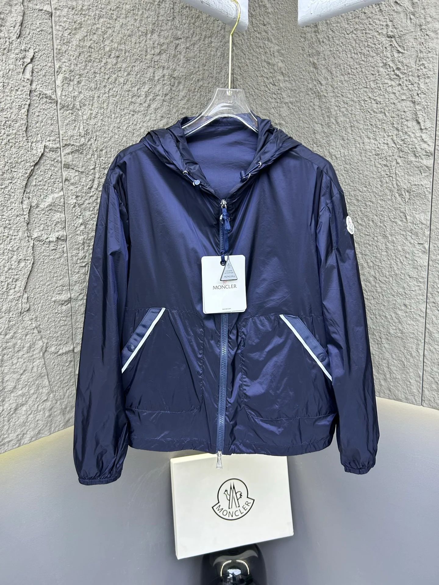 Куртки И Пуховики Женские Moncler 11862662