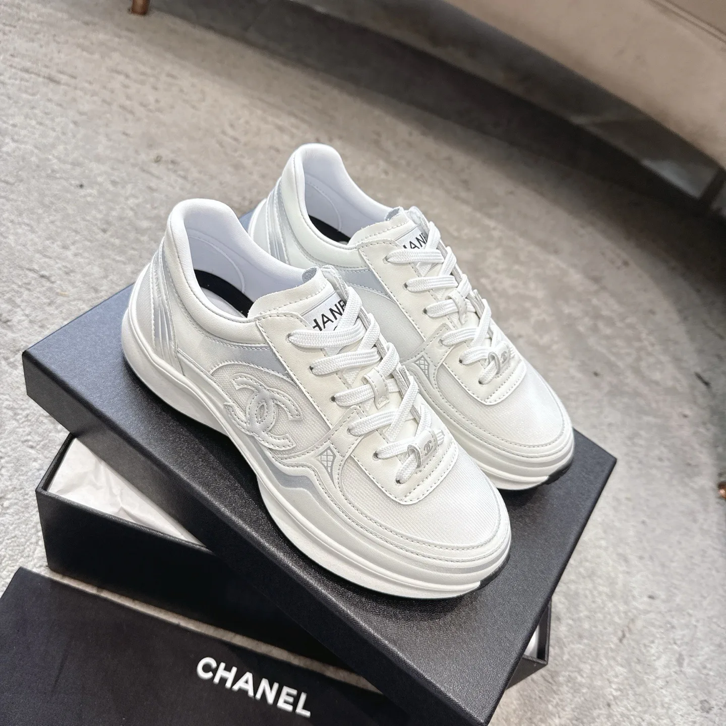 Кроссовки Женские Chanel 11407467