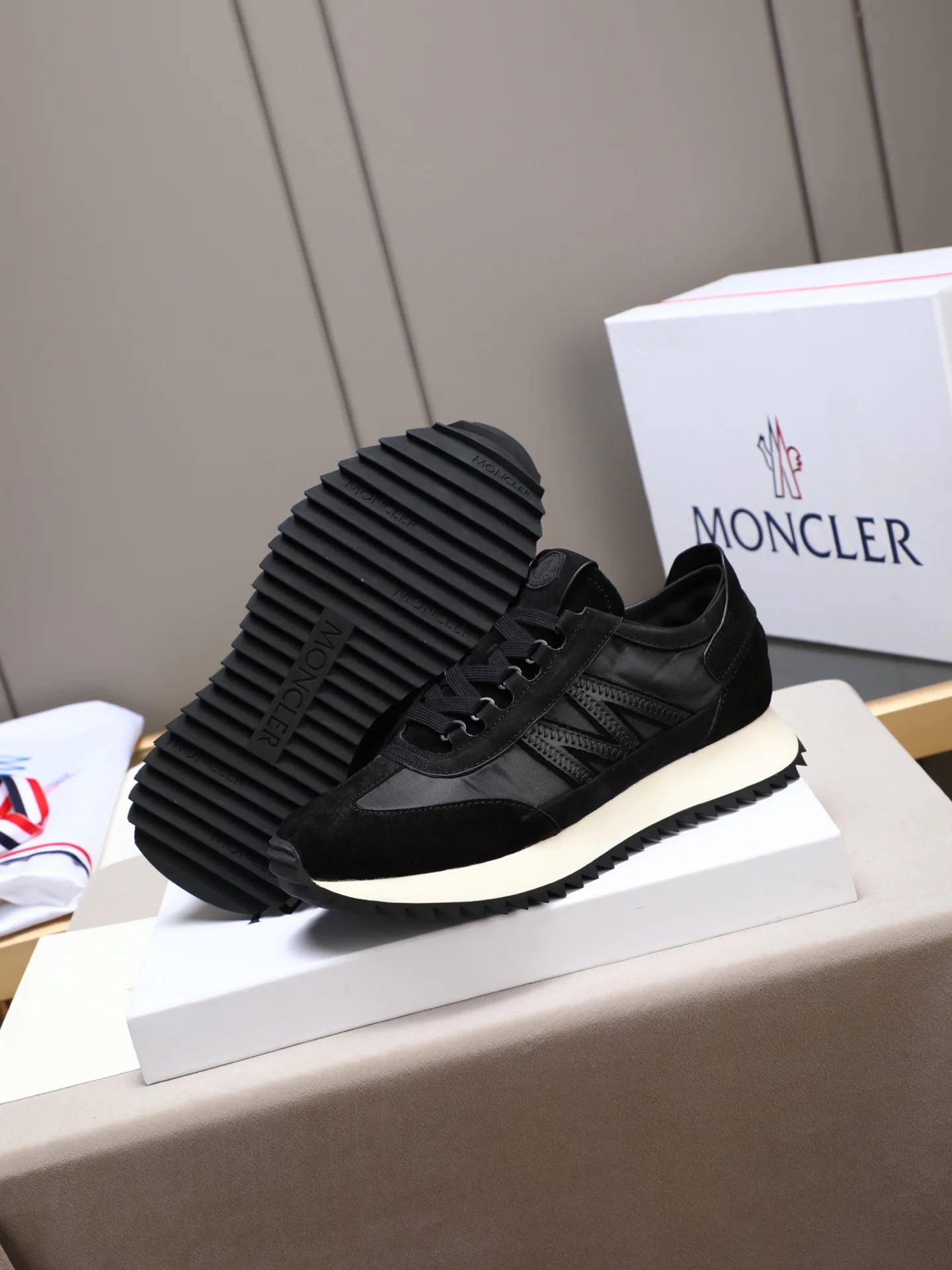 Кроссовки Мужские Moncler 11490485