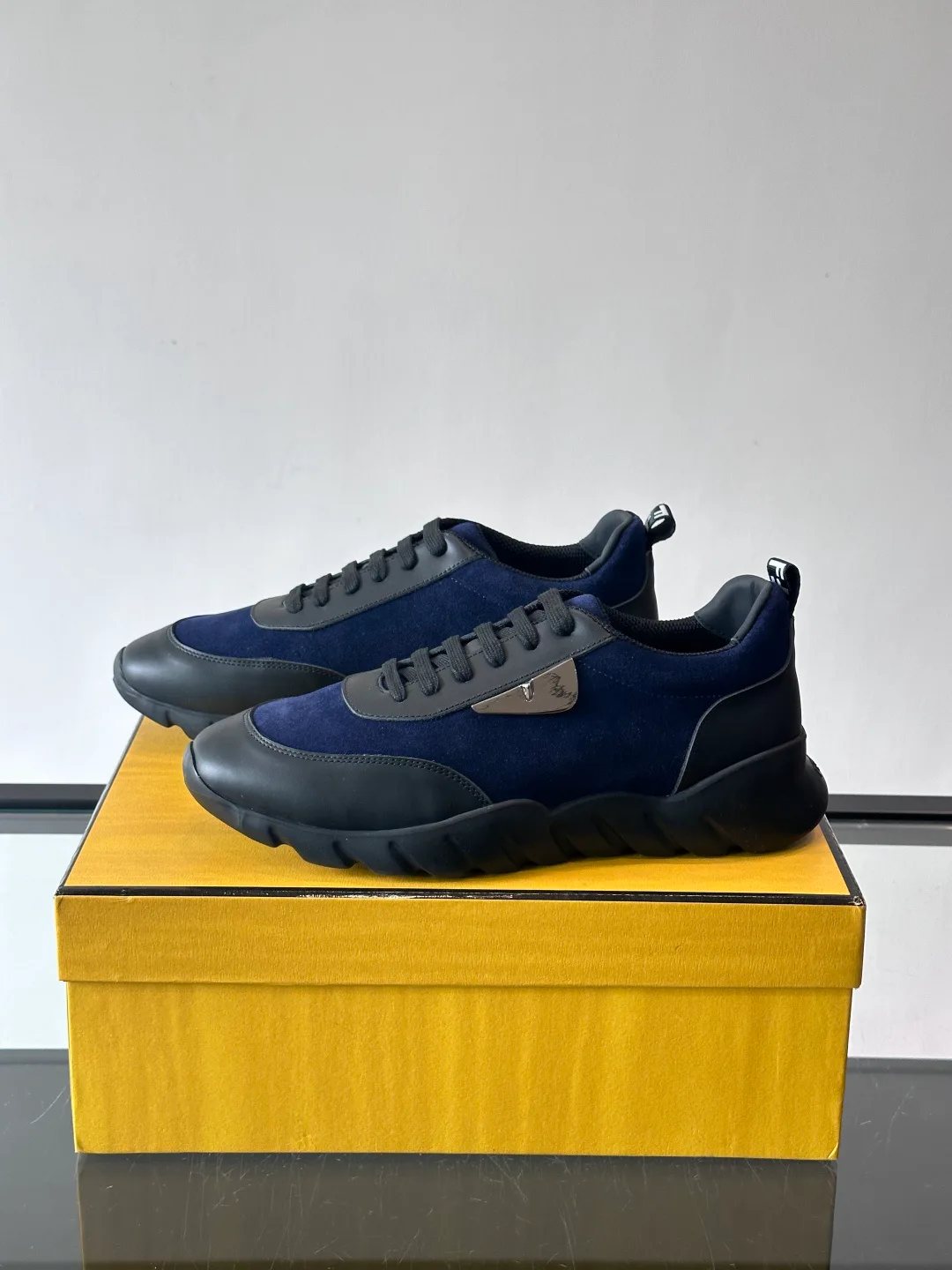 Кроссовки Мужские Fendi 5267119