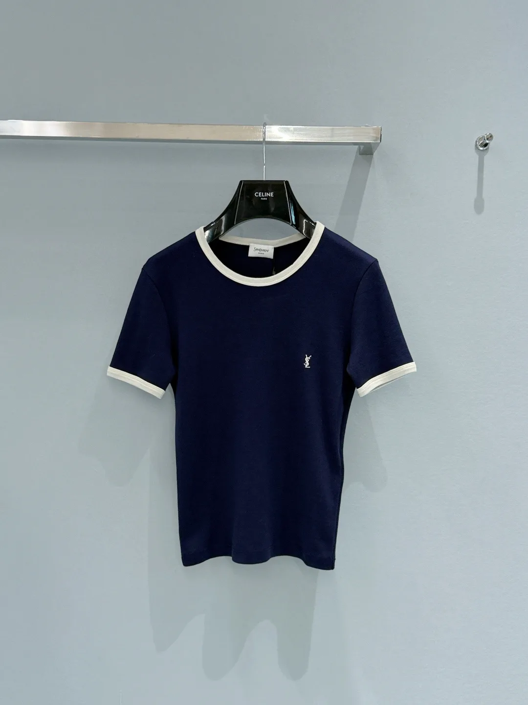 Футболки Женские Saint Laurent 11670679