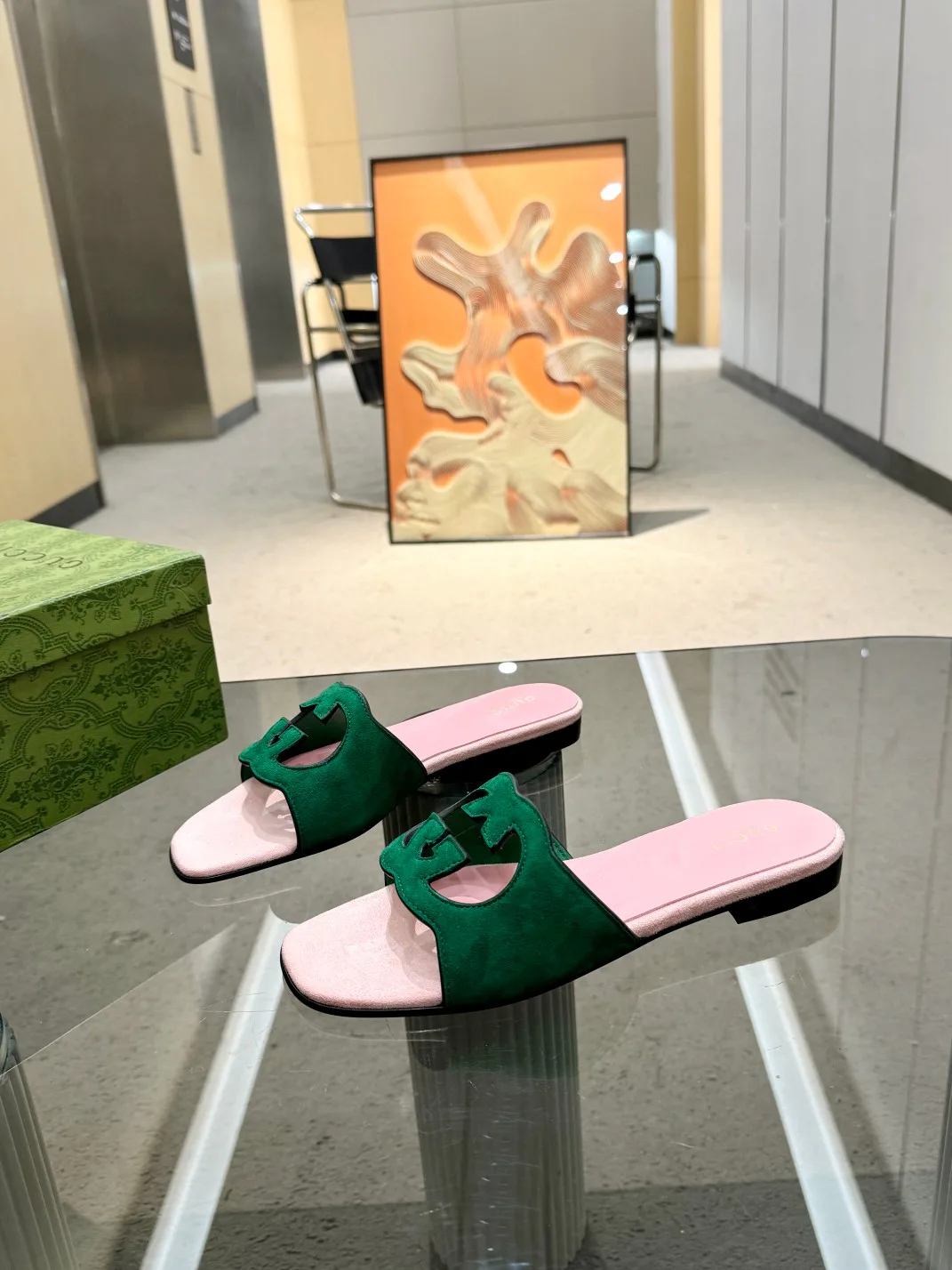 Шлепанцы Женские Gucci 11890968
