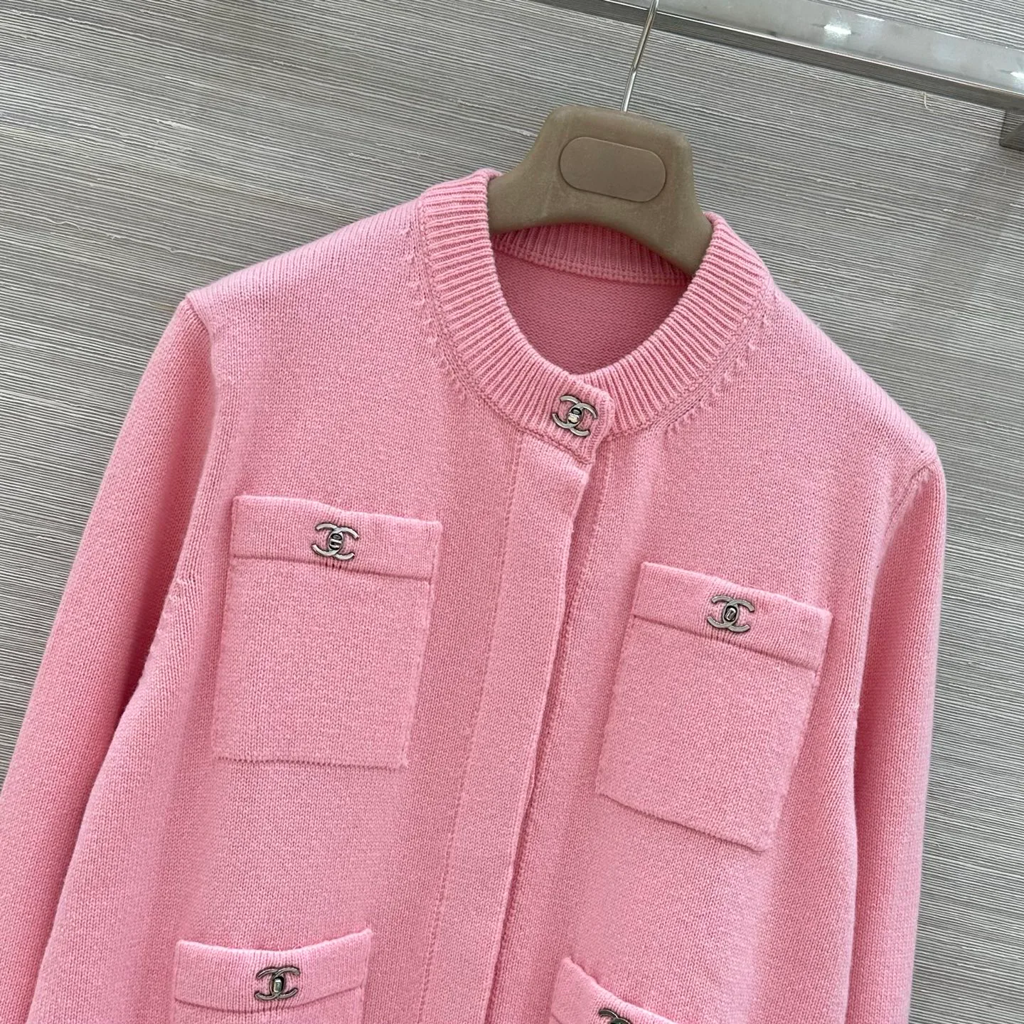 Джемперы И Свитеры Женские Chanel 17998329