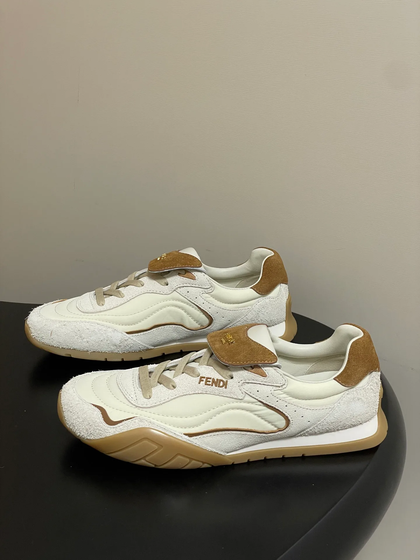 Кроссовки Женские Fendi 300683