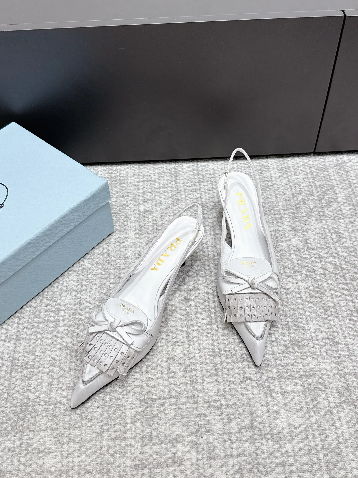Туфли Женские Prada 13540594