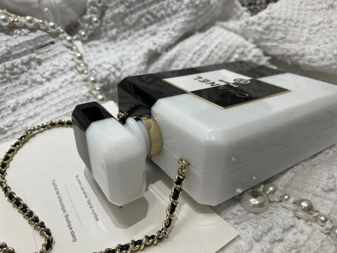 Сумки На Ремне Женские Chanel 1837064