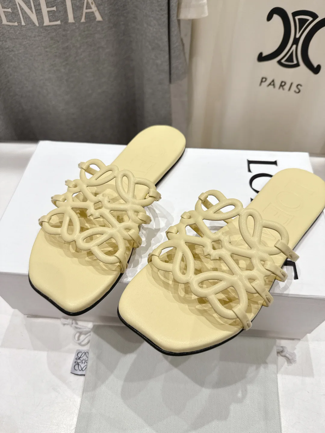 Шлепанцы Женские Loewe 10895758