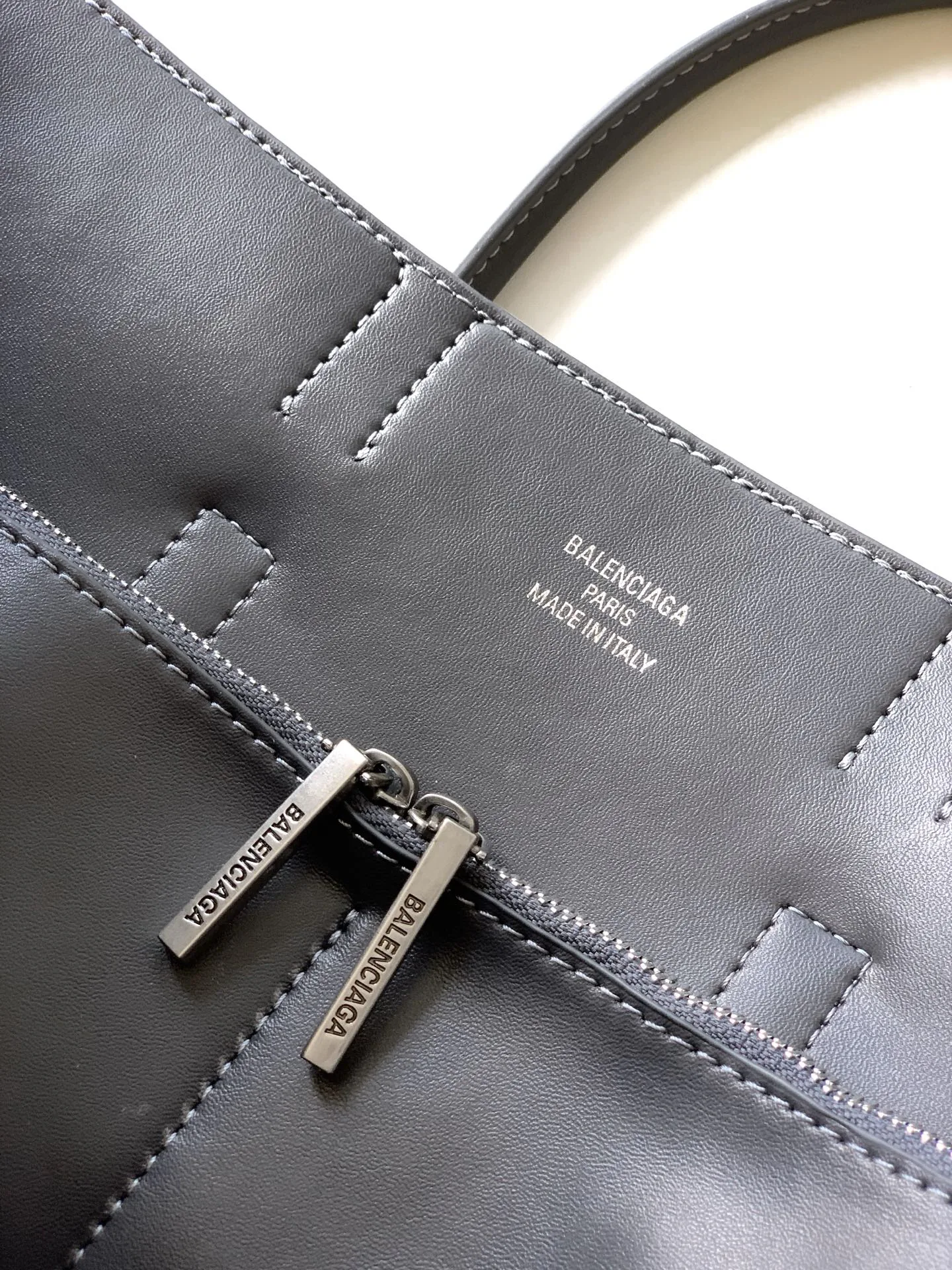 Сумки На Ремне Женские Balenciaga 84593