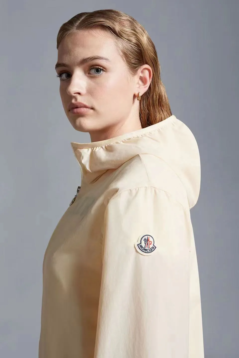Куртки Женские Moncler 10351