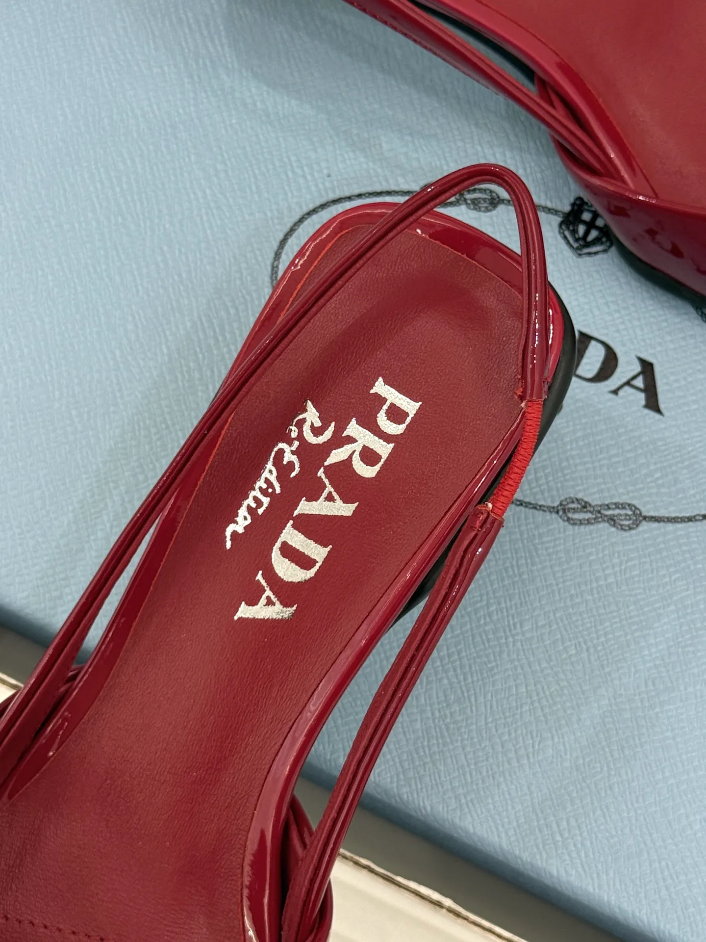 Туфли Женские Prada 18724235