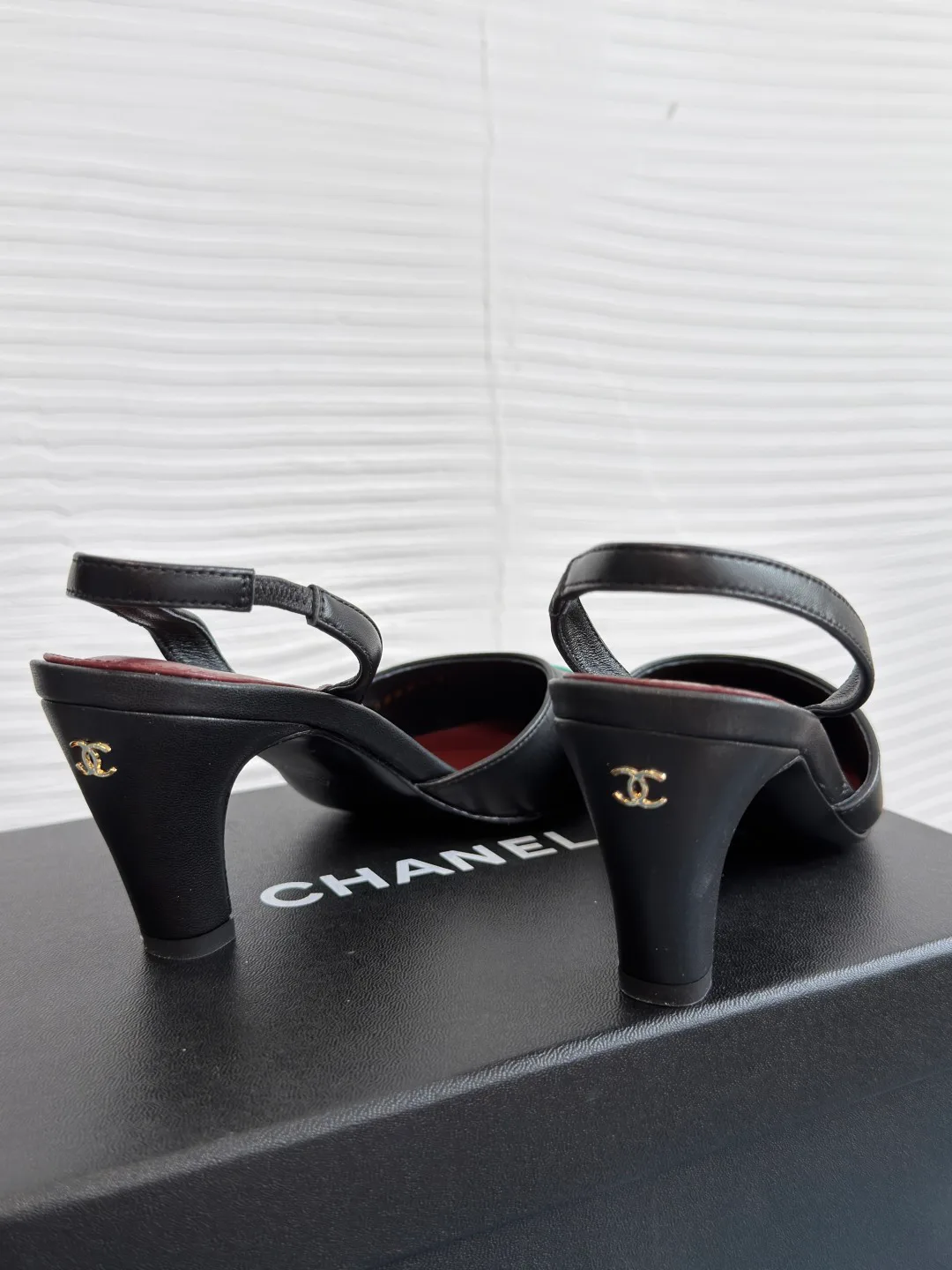 Босоножки Женские Chanel 18125495