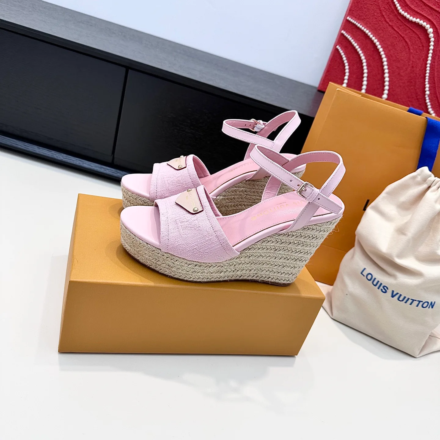 Сандалии Женские Louis Vuitton 11566080