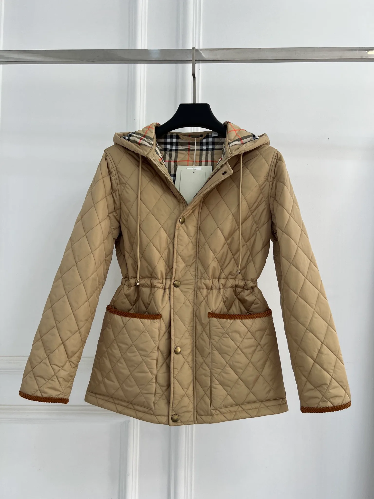 Куртки И Пуховики Женские Burberry 10898963