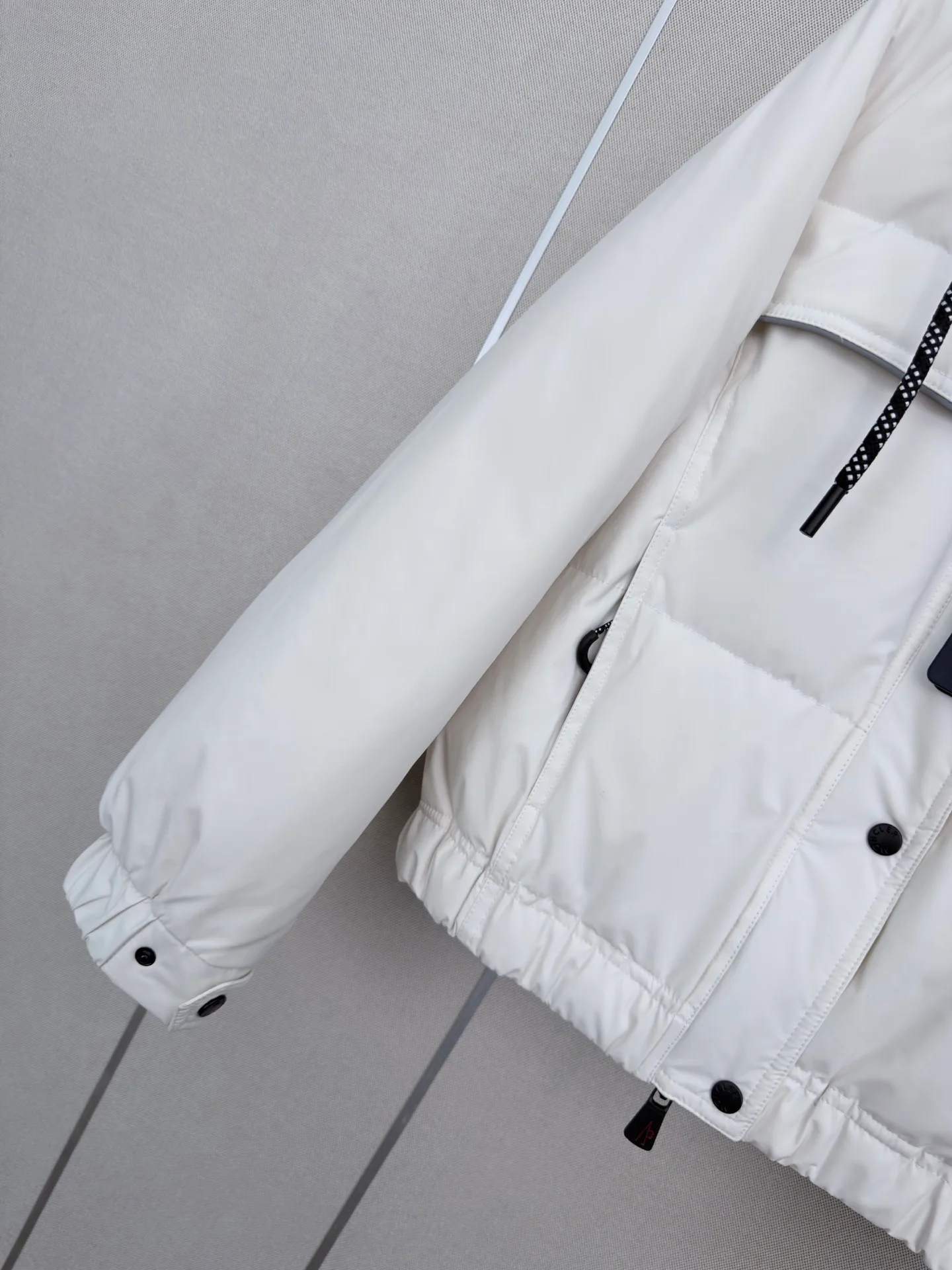 Куртки И Пуховики Женские Moncler 19589661
