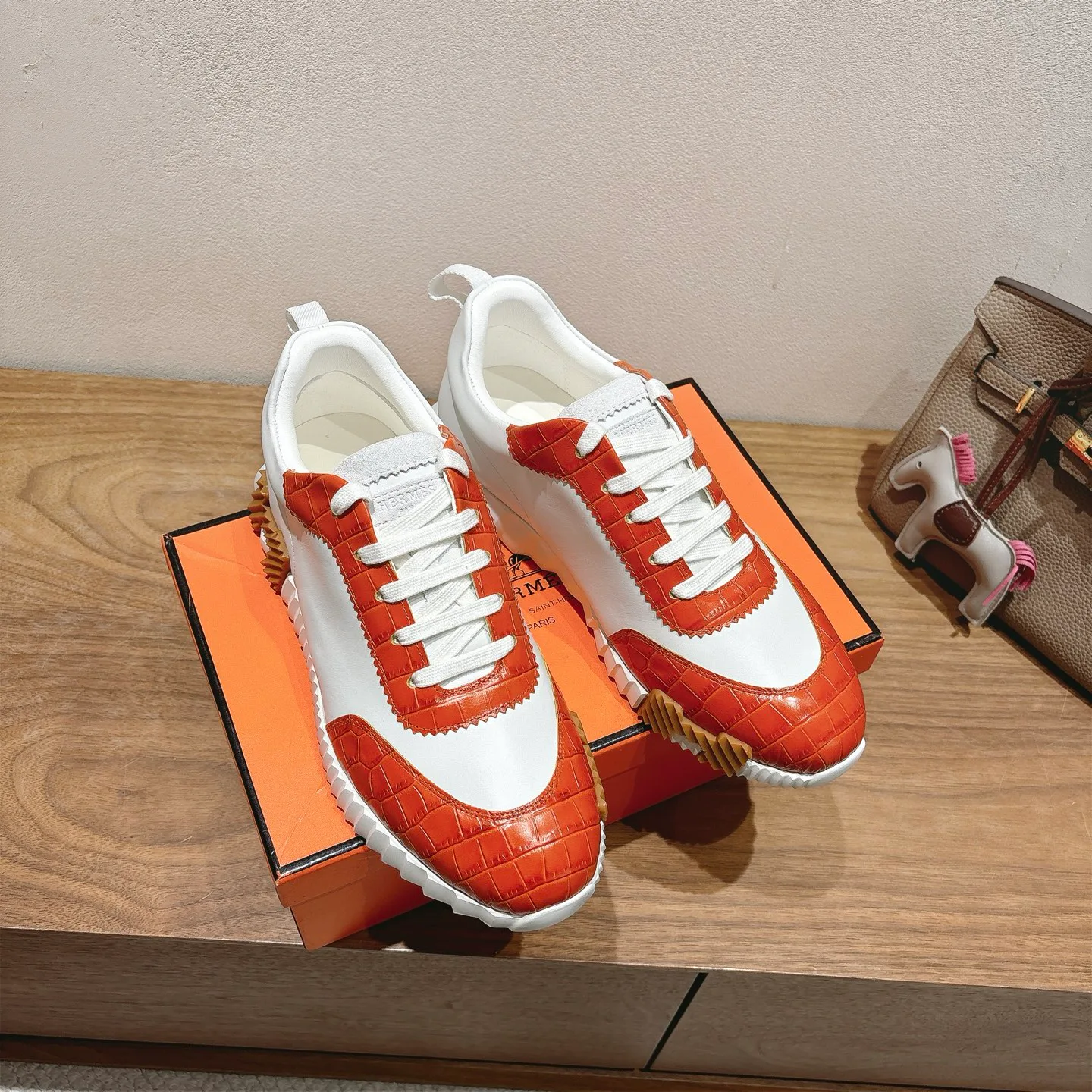 Кроссовки Женские Hermes 9915100