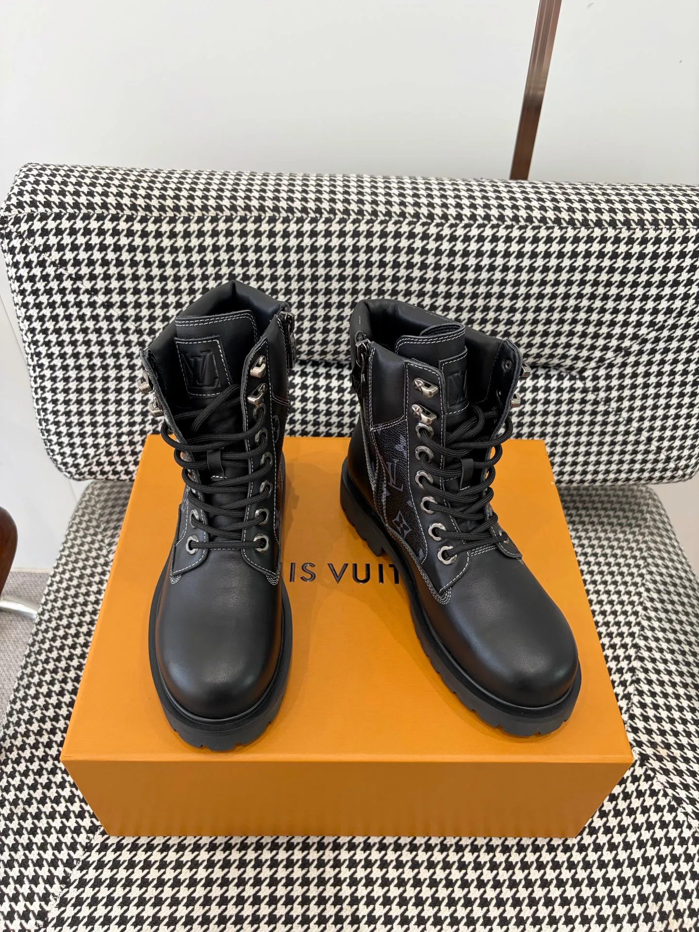 Ботинки Женские Louis Vuitton 19597226
