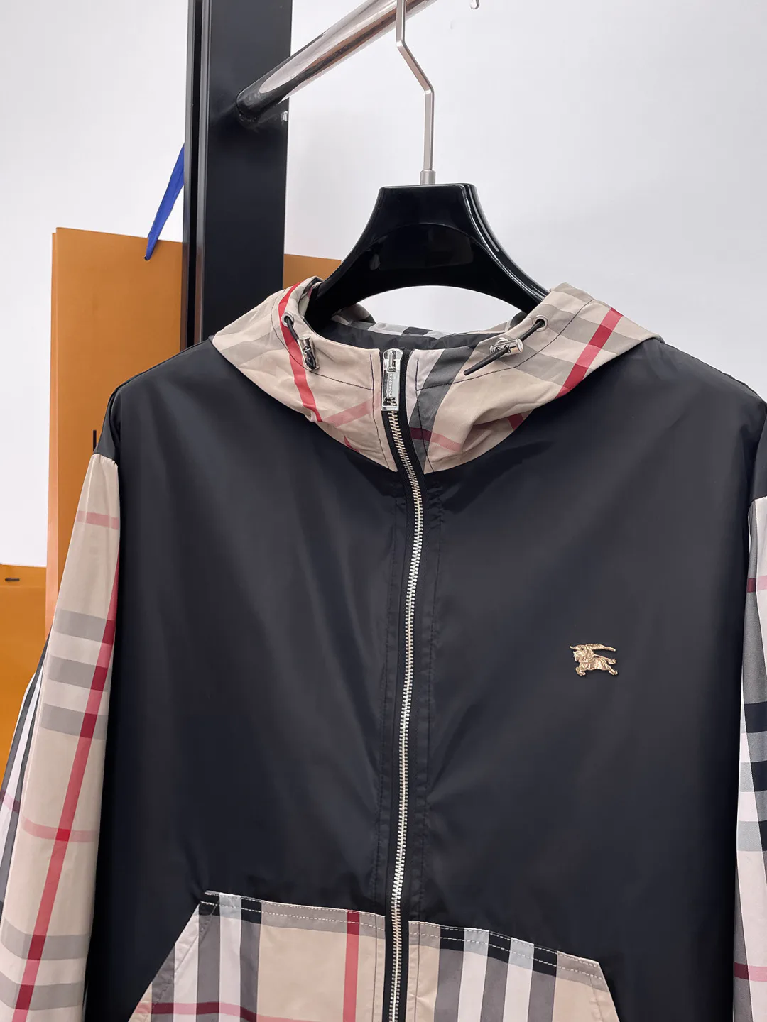 Куртки И Пуховики Мужские Burberry 3887602