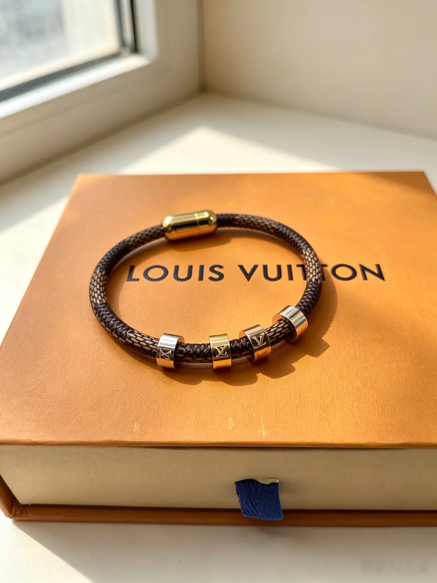 Бижутерия Louis Vuitton 17871416