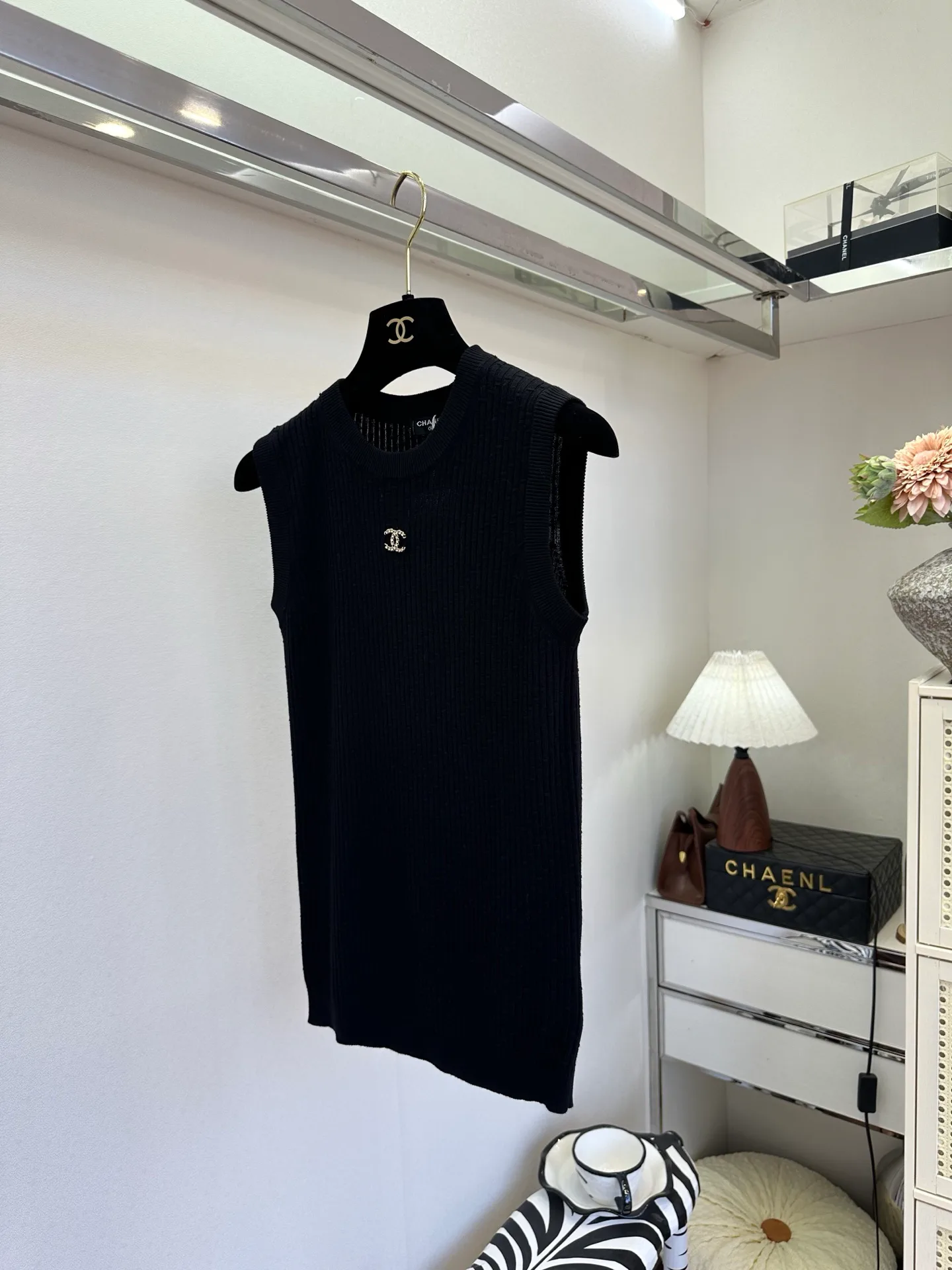 Жилеты Женские Chanel 11540338
