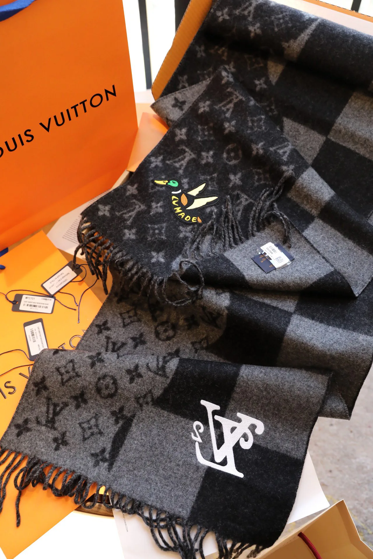 Шарфы Louis Vuitton 5396891