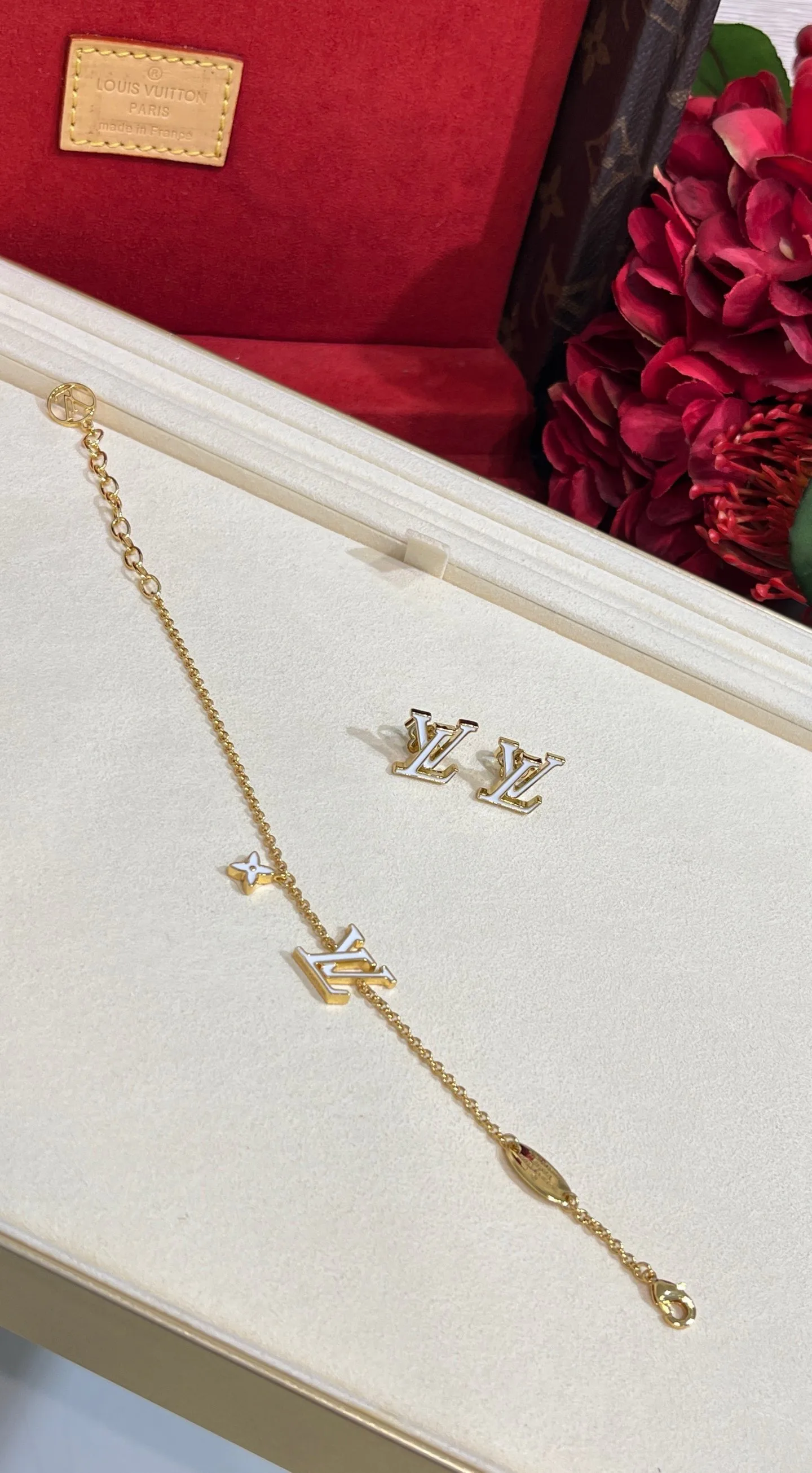 Бижутерия Louis Vuitton 17819351