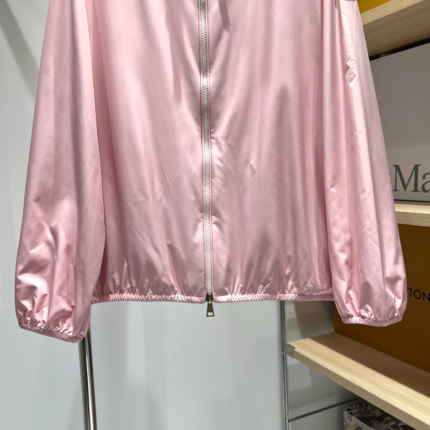 Куртки И Пуховики Женские Moncler 12687066
