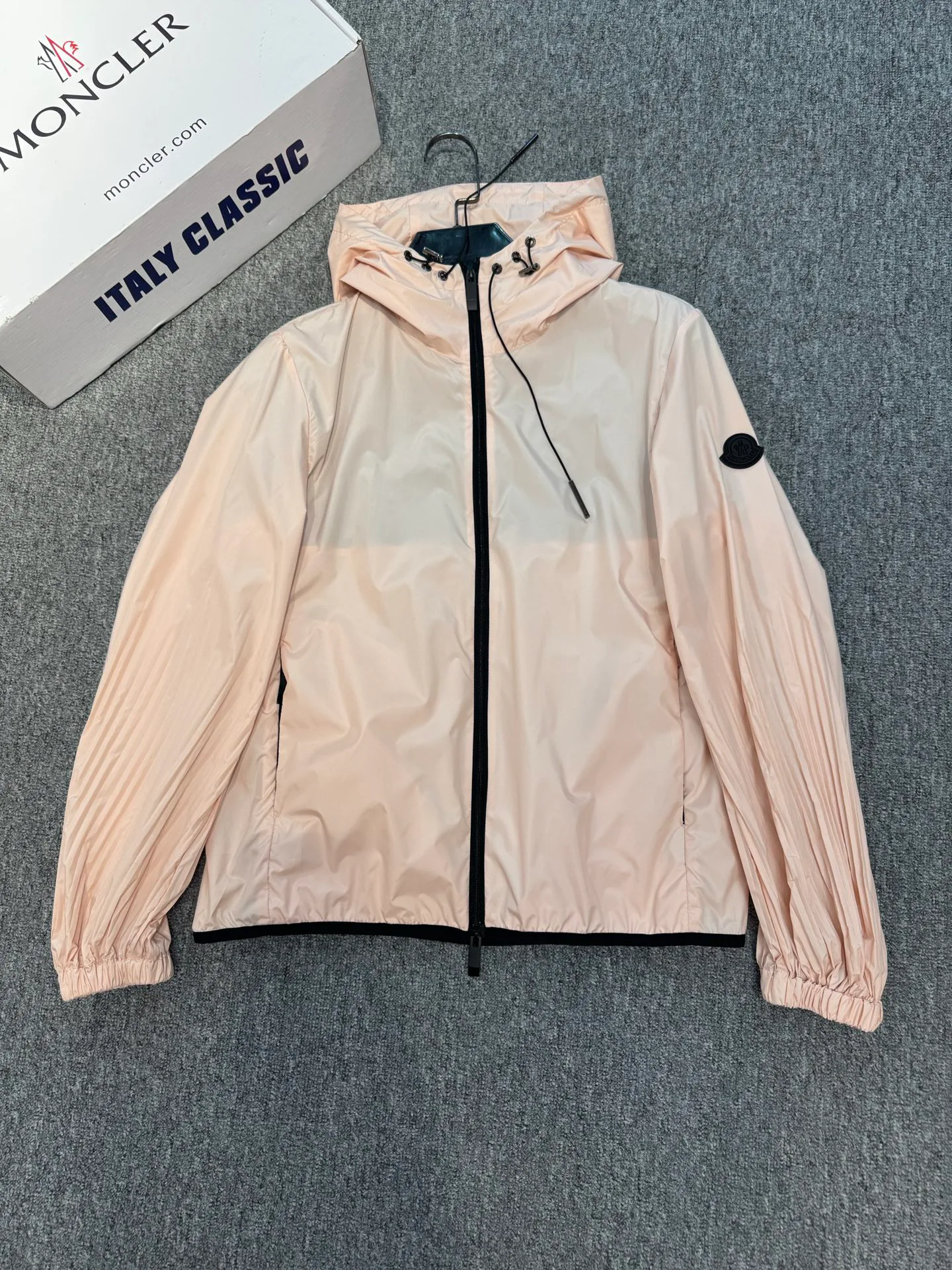 Куртки И Пуховики Женские Moncler 24506