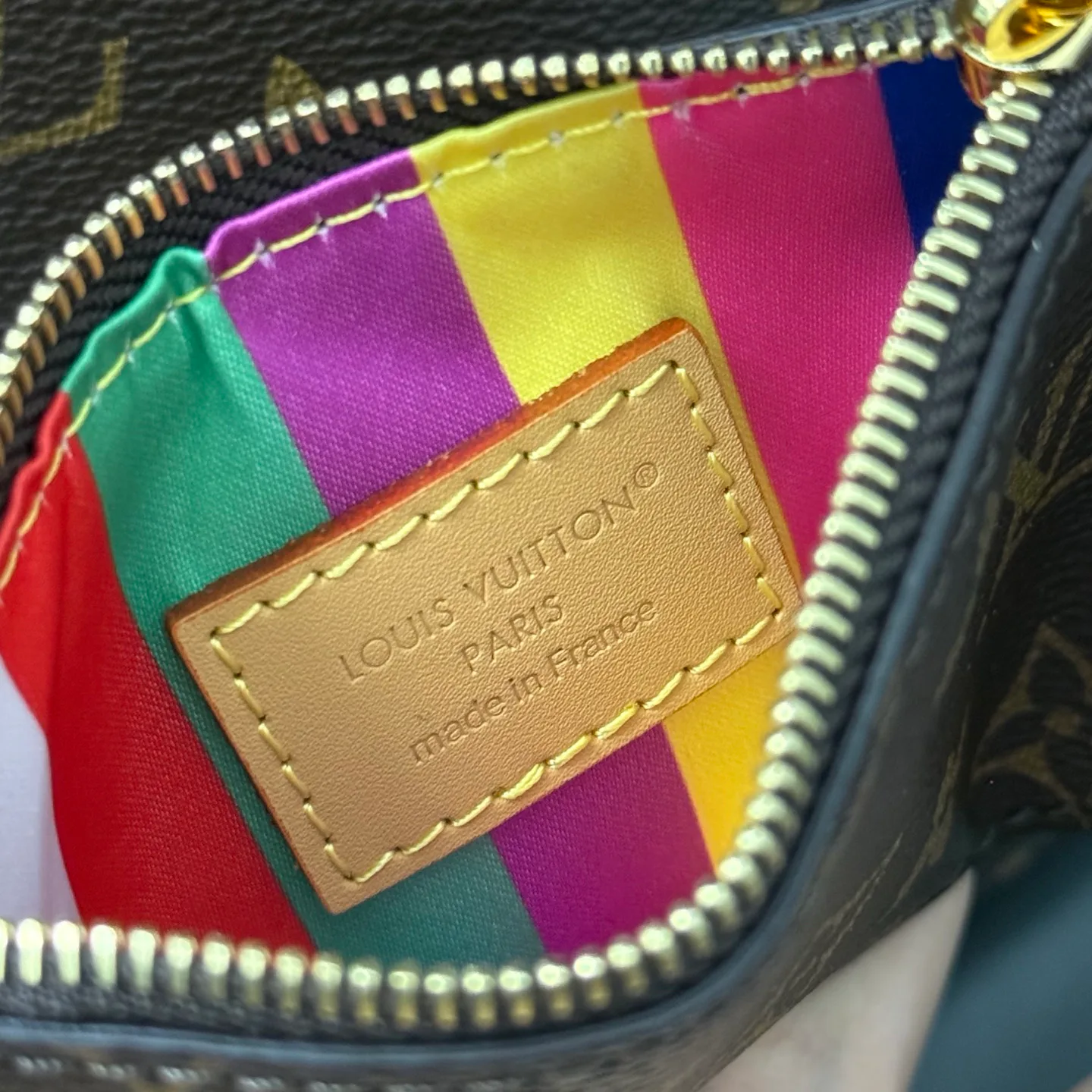 Классические Сумки Женские Louis Vuitton 10895307