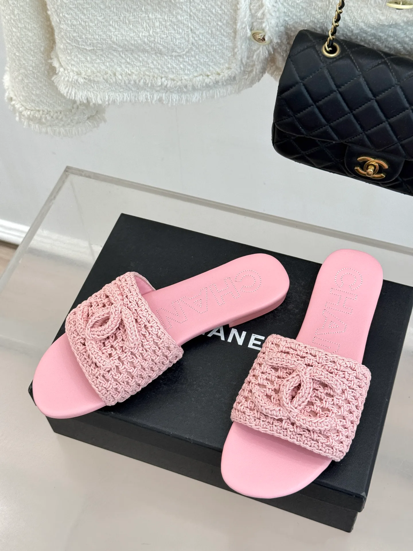 Шлепанцы Женские Chanel 11485810