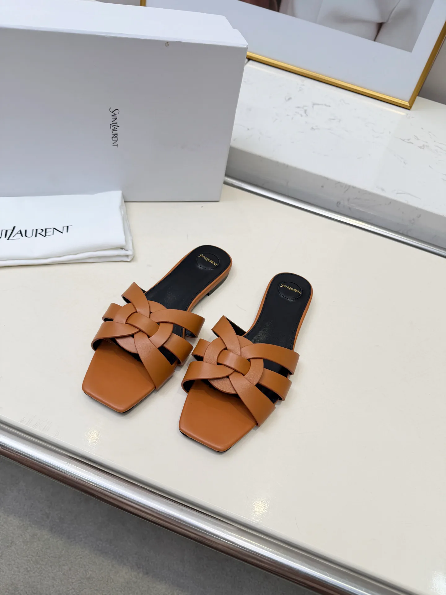 Шлепанцы Женские Saint Laurent 18708768