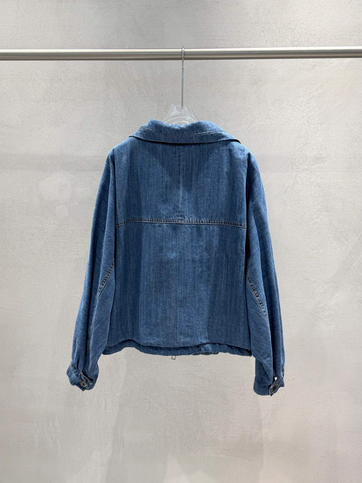 Куртки И Пуховики Женские Loewe 18032165