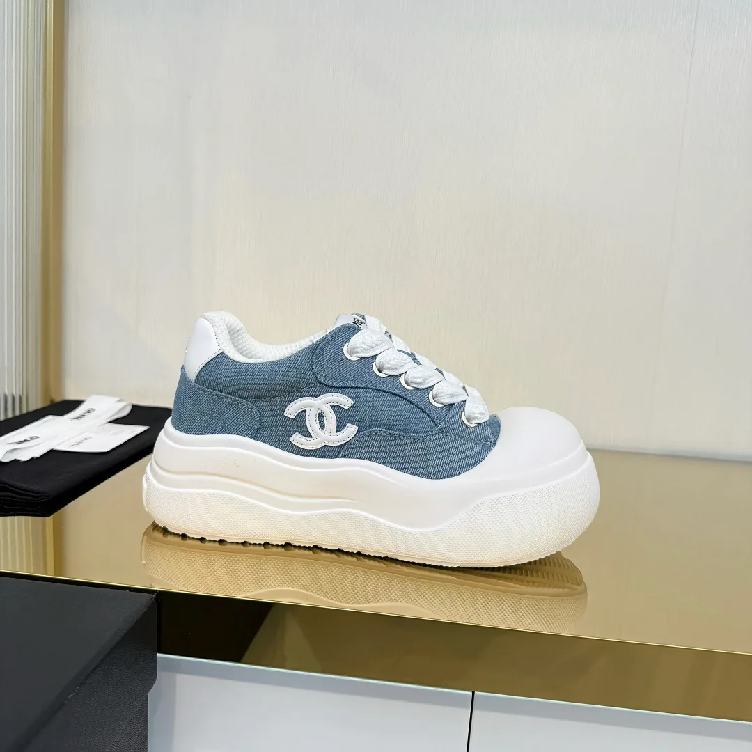 Кроссовки Женские Chanel 11396573